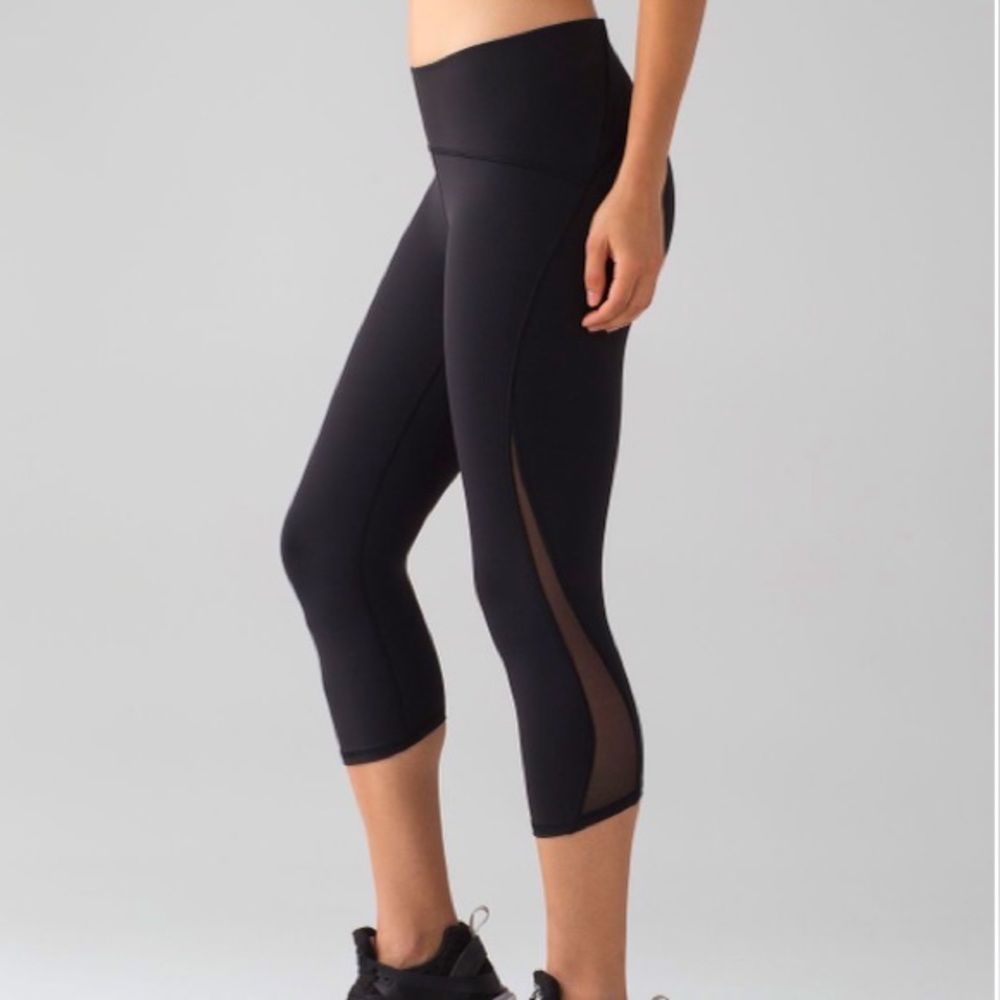Lululemon Train Times Crop — Black